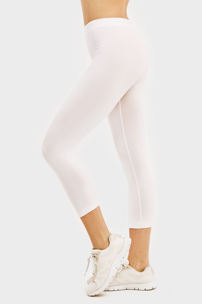 aakrushi Capri leggings Lace Women White, White Capri - Buy aakrushi Capri  leggings Lace Women White, White Capri Online at Best Prices in India